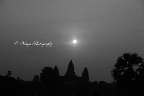 ស្ងាត់ម្លេះ?